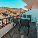 Lia Apartment