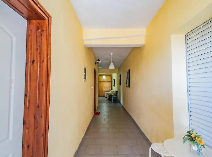 Lia * Skála Marión